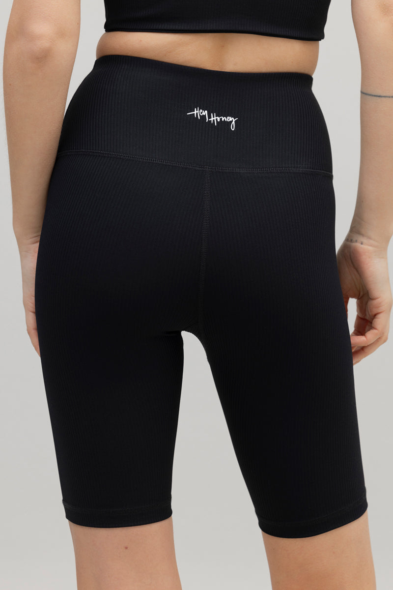 High-Waist Biker Ribbed Black