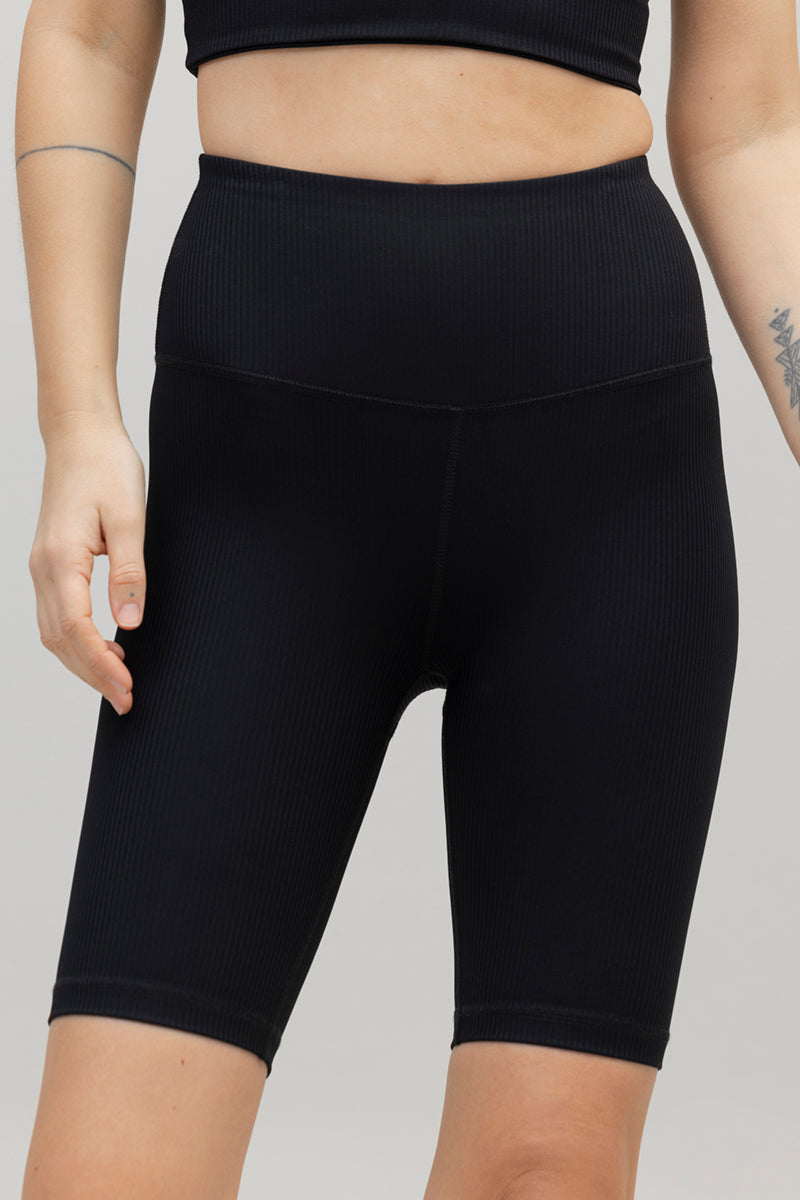High-Waist Biker Ribbed Black