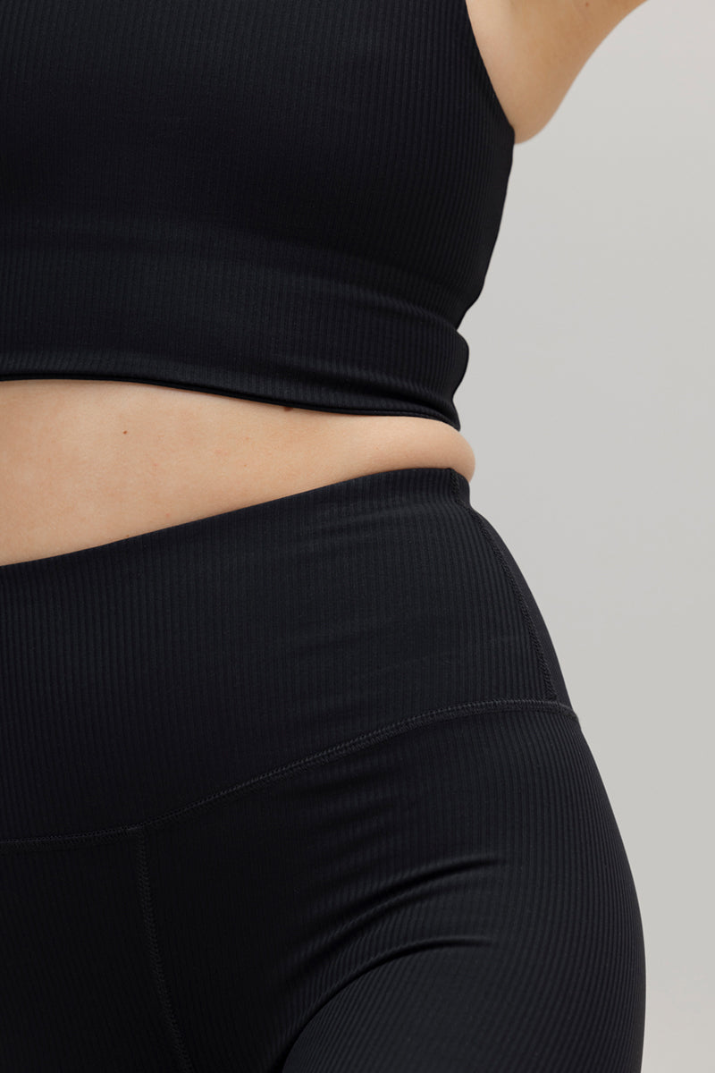 High-Waist Biker Ribbed Black